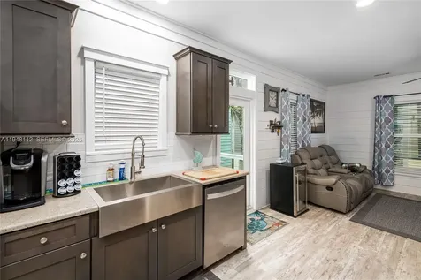 101 11th Street Ocean, Unit 17 Marathon FL 33050