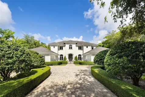 8252 SW 52nd Avenue Miami FL 33143