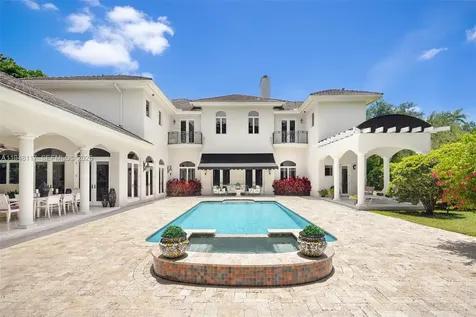 8252 SW 52nd Avenue Miami FL 33143