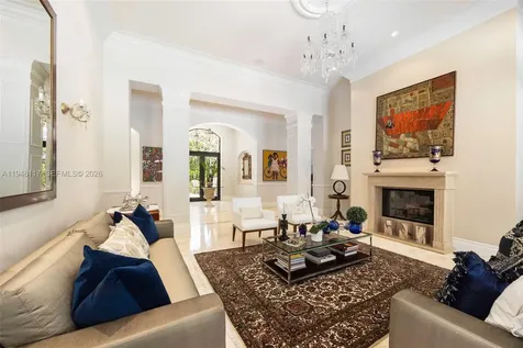 8252 SW 52nd Avenue Miami FL 33143