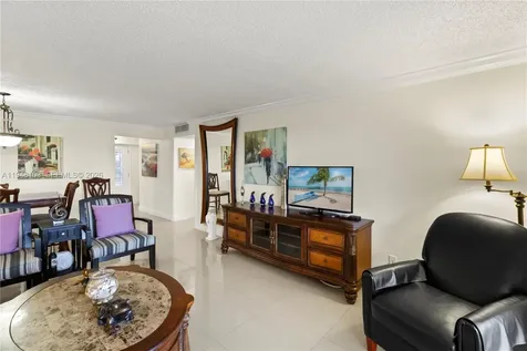 101 SE 3rd Avenue Dania Beach FL 33004