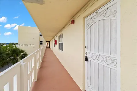 101 SE 3rd Avenue Dania Beach FL 33004