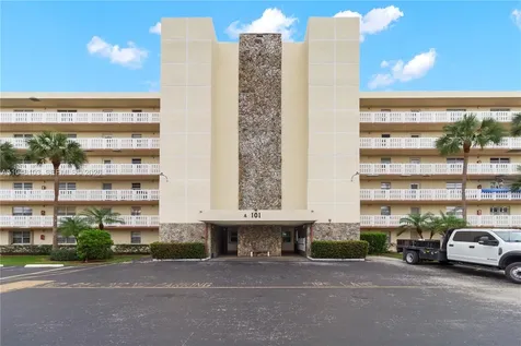 101 SE 3rd Avenue Dania Beach FL 33004