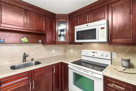 101 SE 3rd Avenue Dania Beach FL 33004