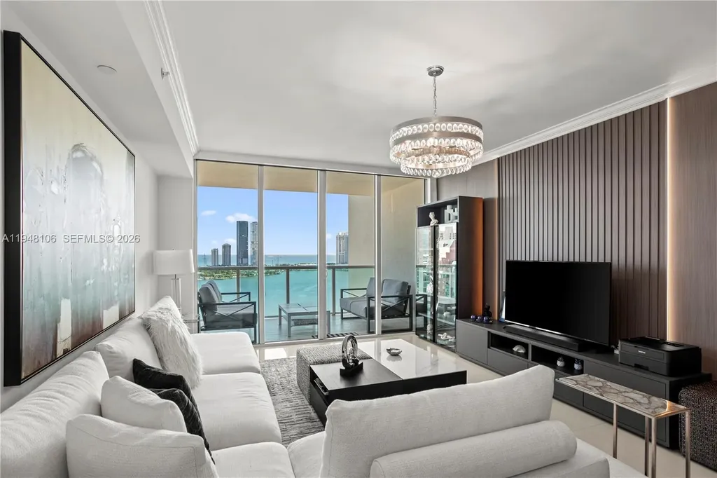3330 NE 190th Street Aventura FL 33180