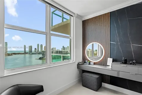 3330 NE 190th Street Aventura FL 33180