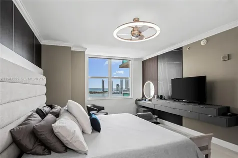 3330 NE 190th Street Aventura FL 33180