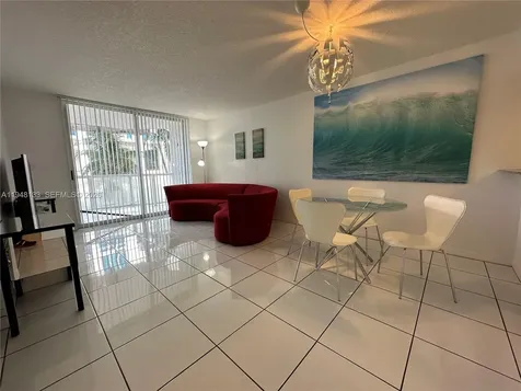 17275 Collins Avenue Sunny Isles Beach FL 33160
