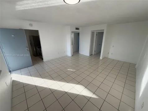 7105 W 13th Avenue Hialeah FL 33014