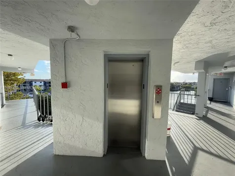 7105 W 13th Avenue Hialeah FL 33014