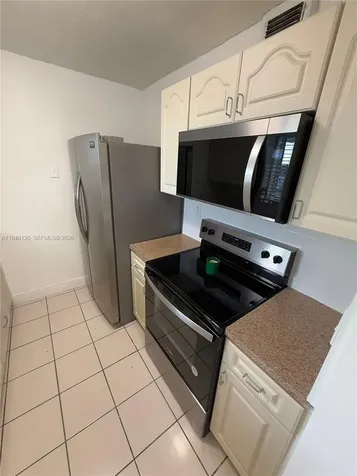 7105 W 13th Avenue Hialeah FL 33014