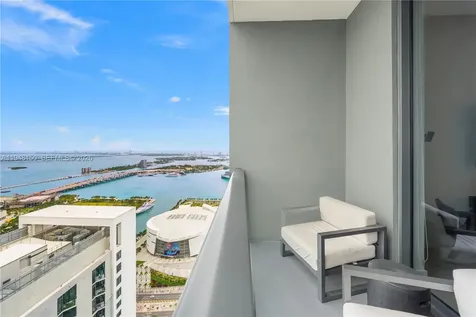 159 NE 6th Street Miami FL 33132