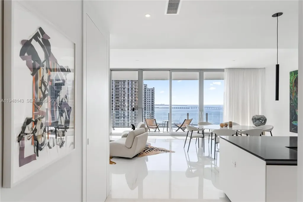 300 Biscayne Boulevard Way Miami FL 33131