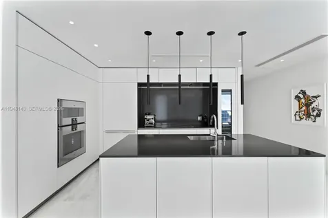 300 Biscayne Boulevard Way Miami FL 33131
