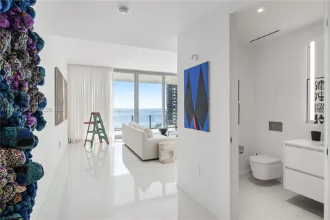 300 Biscayne Boulevard Way Miami FL 33131
