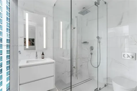 300 Biscayne Boulevard Way Miami FL 33131