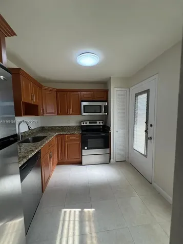 1201 NE 191st Street Miami FL 33179