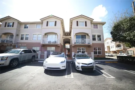 8826 W Flagler Street Miami FL 33174