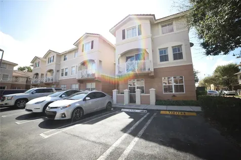 8826 W Flagler Street Miami FL 33174
