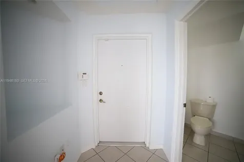 8826 W Flagler Street Miami FL 33174