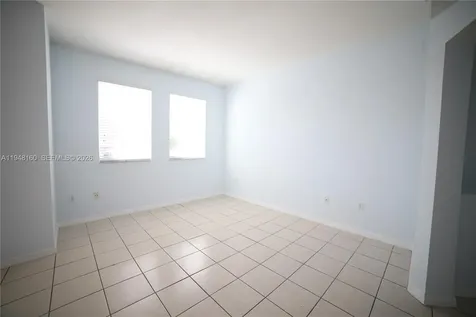 8826 W Flagler Street Miami FL 33174