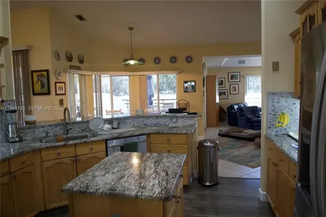 2564 Deer Run Trail Loxahatchee FL 33470