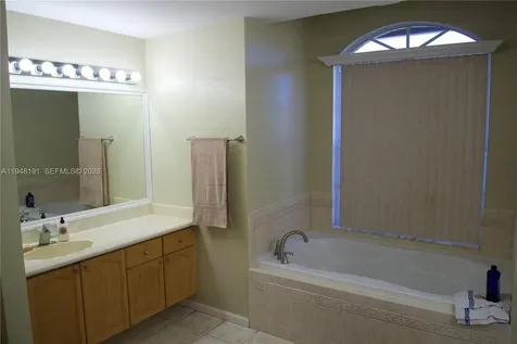 2564 Deer Run Trail Loxahatchee FL 33470