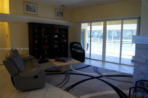 2564 Deer Run Trail Loxahatchee FL 33470