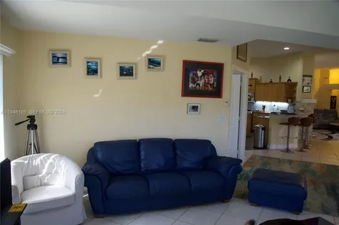2564 Deer Run Trail Loxahatchee FL 33470