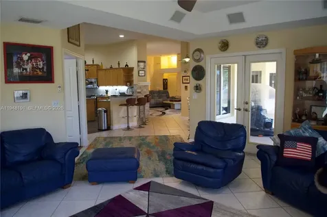 2564 Deer Run Trail Loxahatchee FL 33470