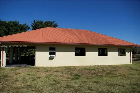 2564 Deer Run Trail Loxahatchee FL 33470