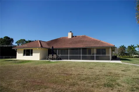 2564 Deer Run Trail Loxahatchee FL 33470