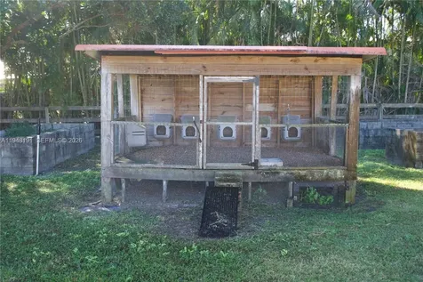 2564 Deer Run Trail Loxahatchee FL 33470