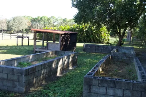 2564 Deer Run Trail Loxahatchee FL 33470