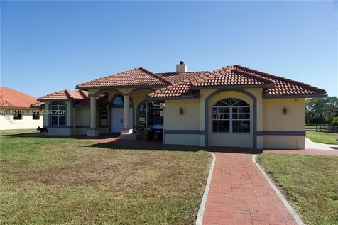 2564 Deer Run Trail Loxahatchee FL 33470