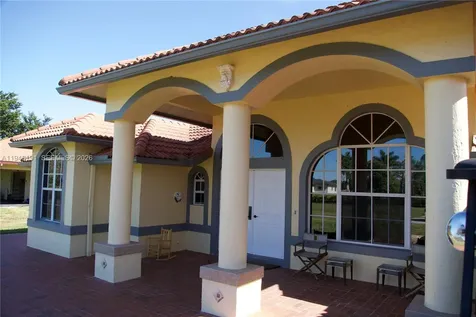 2564 Deer Run Trail Loxahatchee FL 33470