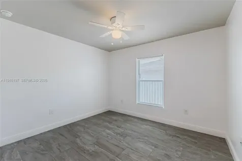 2403/2405 Maple Avenue Fort Myers FL 33901