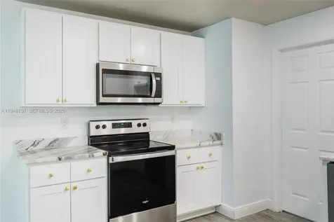 2403/2405 Maple Avenue Fort Myers FL 33901