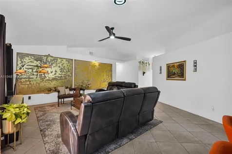 1975 NW 191st Avenue Pembroke Pines FL 33029