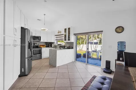 1975 NW 191st Avenue Pembroke Pines FL 33029