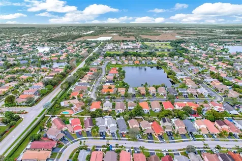 1975 NW 191st Avenue Pembroke Pines FL 33029