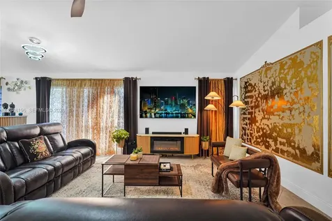 1975 NW 191st Avenue Pembroke Pines FL 33029