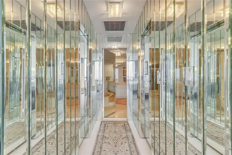 11113 Biscayne Boulevard Miami FL 33181