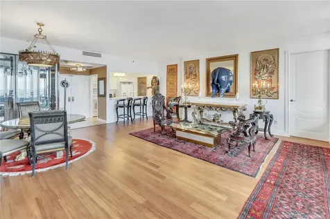 11113 Biscayne Boulevard Miami FL 33181