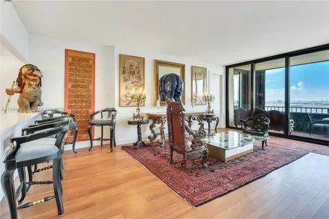11113 Biscayne Boulevard Miami FL 33181