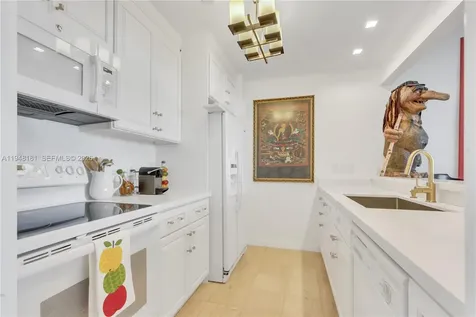 11113 Biscayne Boulevard Miami FL 33181