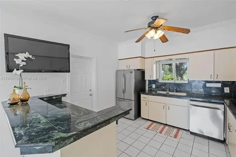 1510 S Treasure Drive North Bay Village FL 33141