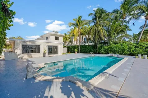 1510 S Treasure Drive North Bay Village FL 33141