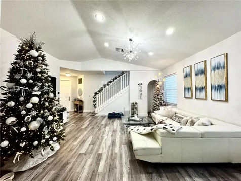 2101 NE 37th Terrace Homestead FL 33033