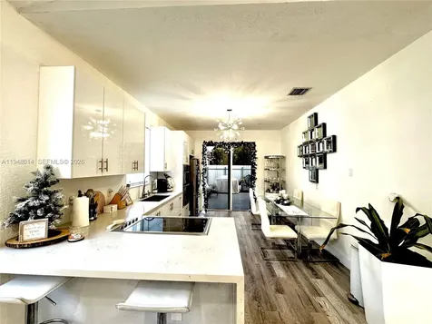 2101 NE 37th Terrace Homestead FL 33033